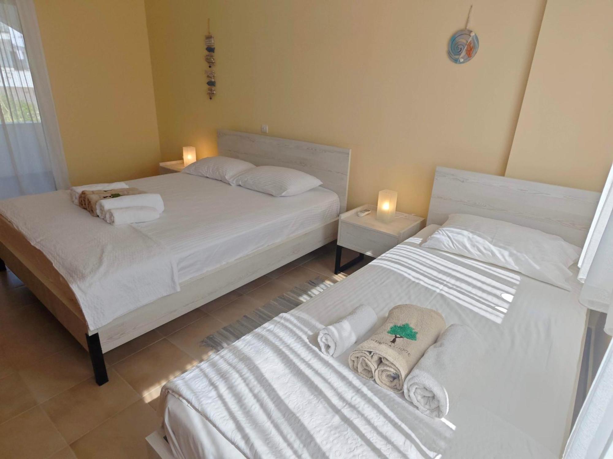 Apartment Sithonia *