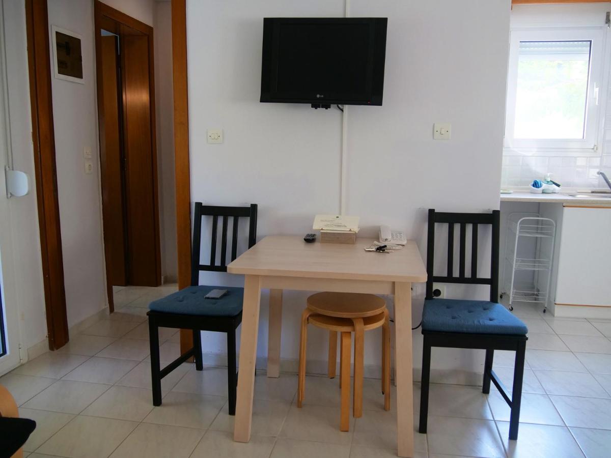 Apartment Sithonia *